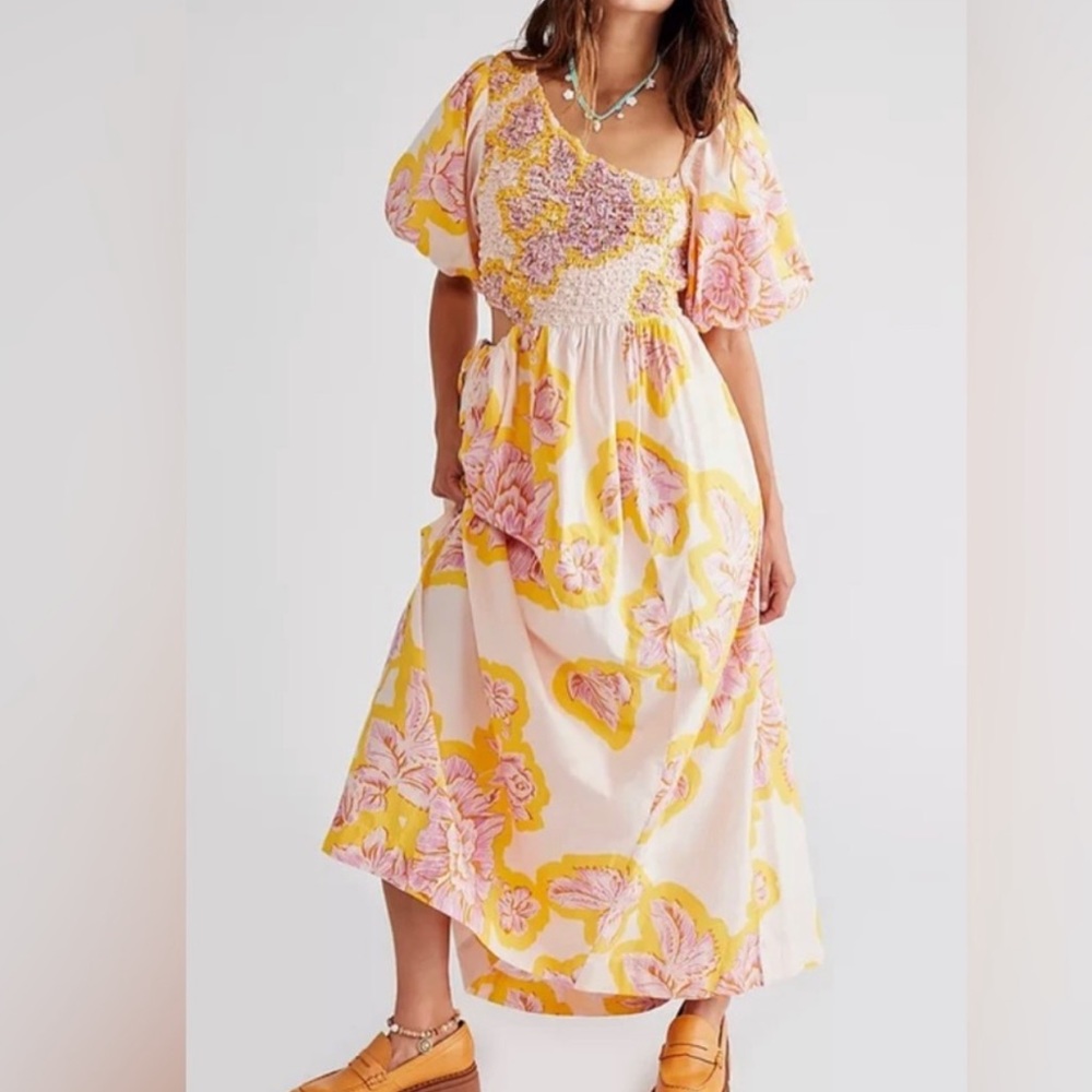 NWOT Free People Kalina Printed Floral Cut-out Midi
Dress Size Medium